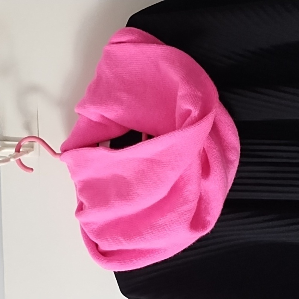 J CREW 100% Cashmere Infinity Twist Pink Scarf